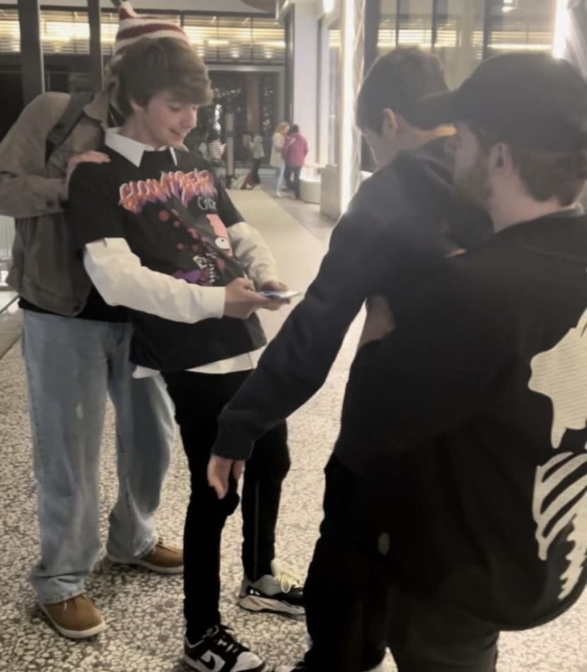 thinkingofdnkn's tweet image. welcome to thinkingofdnkn !!˚ʚ♡ɞ˚

↳this is a safe space for ALL multishippers no matter what u ship o(&amp;gt;ω&amp;lt;)o

here we will be posting little dnkn comforts for u all ᰔᩚ