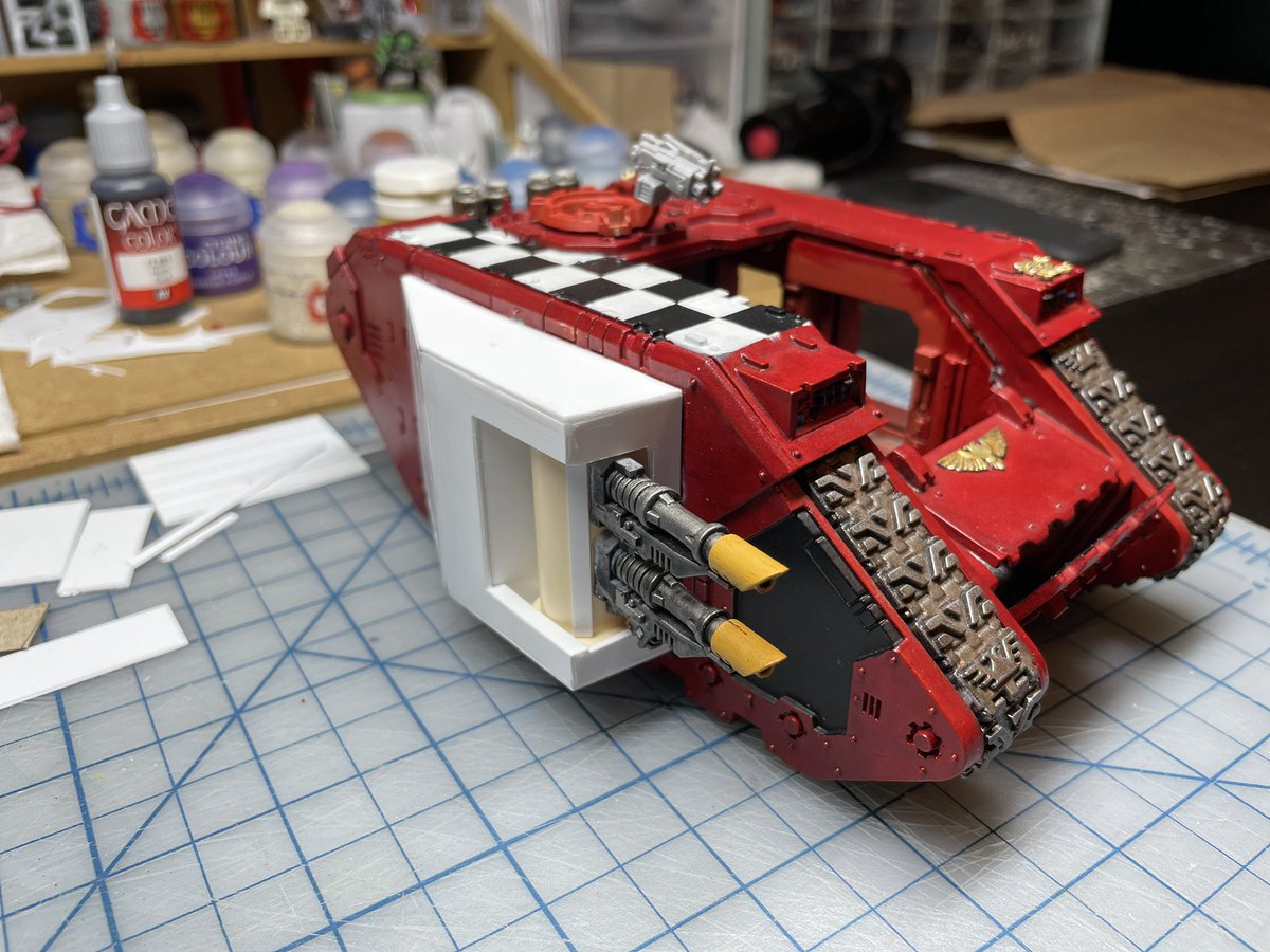 Velox_Mortis's tweet photo. My first land raiders were in Epic 40k, so I’ve always wanted that version but don’t like working in resin. Sometimes you just have to make it yourself. 

#landraider #warhammer40000 #warhammercommunity #miniatureconversion #spacemarines #landraidermkiib https://t.co/F4mHvoAbCm