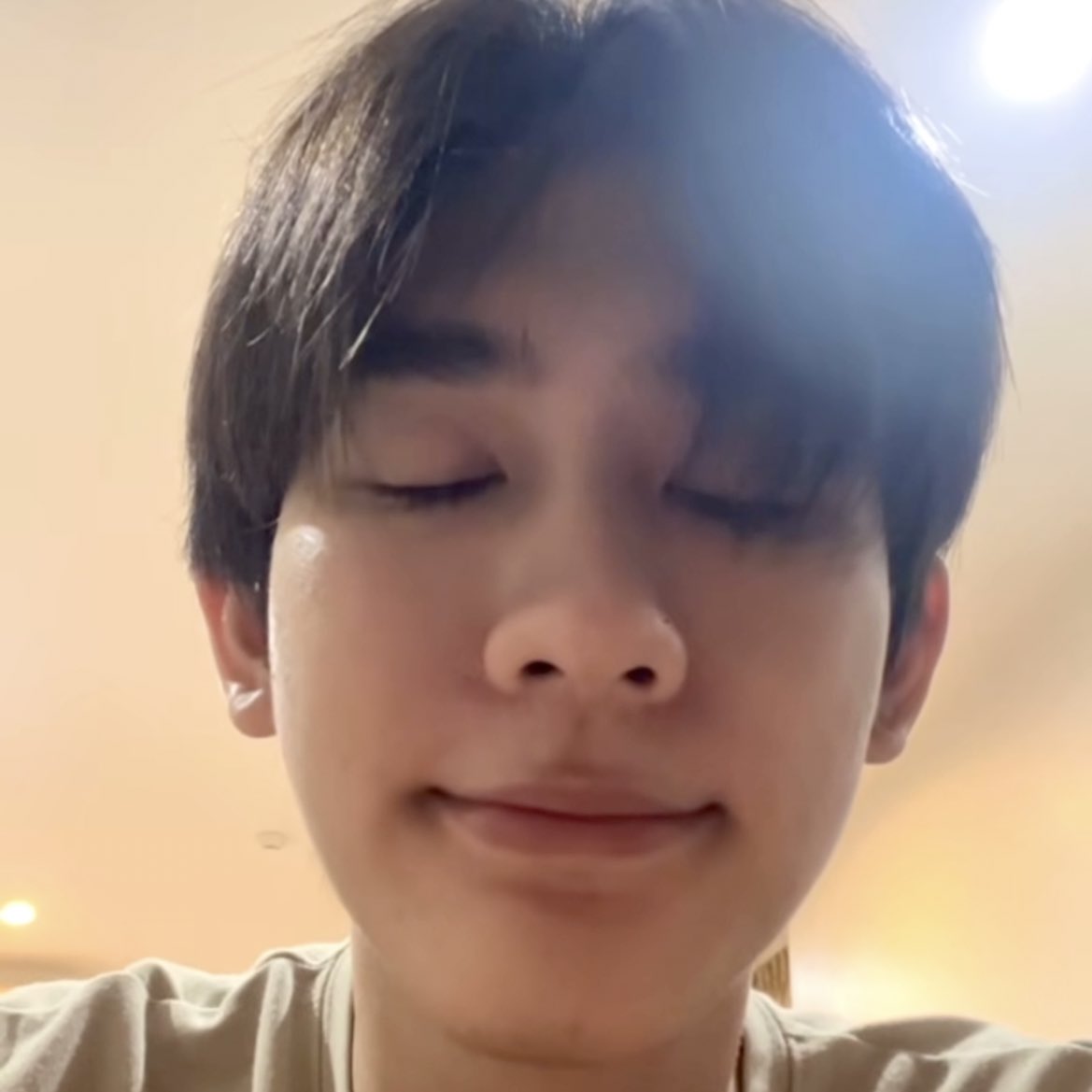 whoisinyoureyes's tweet photo. ได้เห็นหน้าจิ๋วแต่เช้าาา วันนี้มีแรงใช้ชีวิตแย้ว
morning ๆ ๆ ค้าบ
🪄 ( 👦🏻 ) #kasibook ♡ https://t.co/fbMofoh3fy