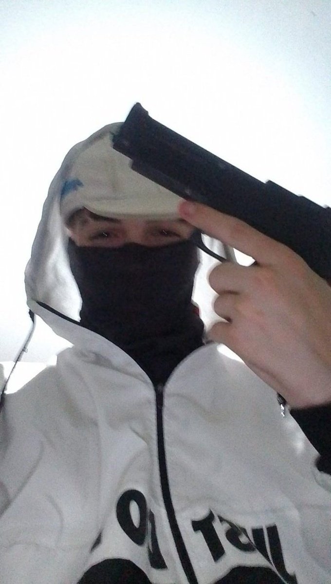 vnitovnito's tweet image. a ver a quien le respondio los tuits