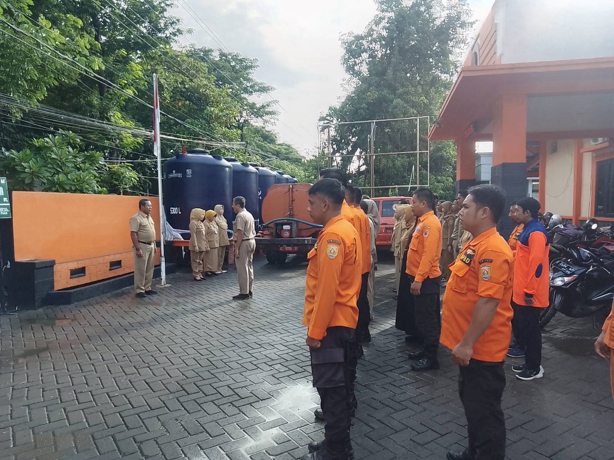 Senin, 5 Februari 2024 seluruh karyawan &amp; karyawati BPBD Kabupaten Grobogan melaksanakan apel pagi di lingkungan BPBD Kabupaten Grobogan ..

#bpbdgrobogan
#groboganhebat
