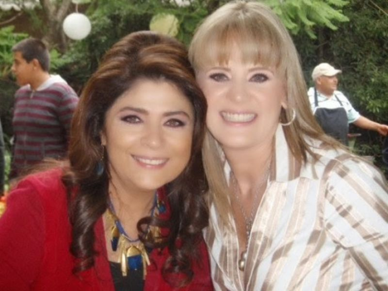 CBuburron's tweet photo. una amistad así de larga 🙏🙏🙏❤️❤️❤️ https://t.co/og6QCgsnsv