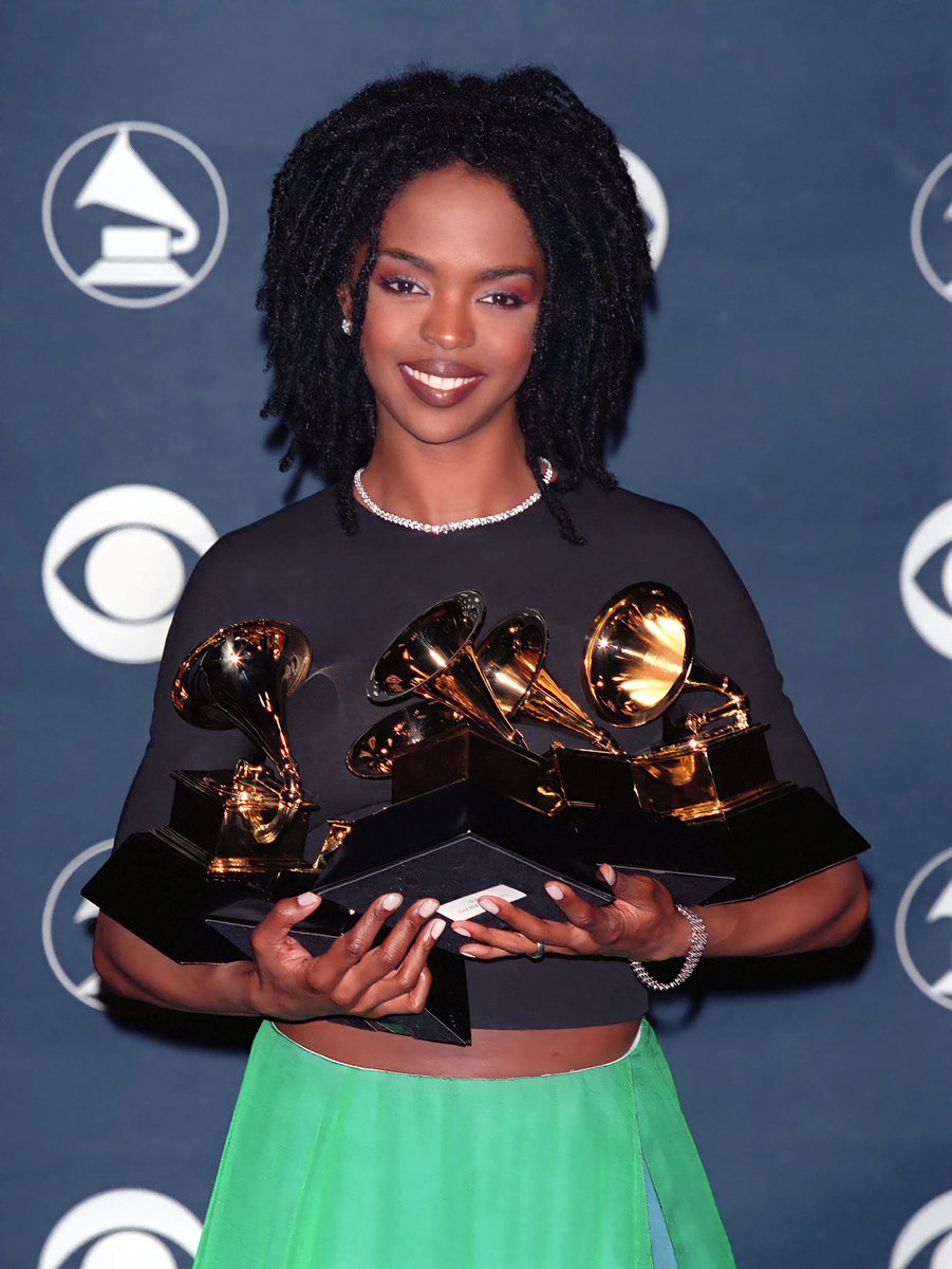 RodeoTheAlbum's tweet photo. Travis Scott’s phone wallpaper is Lauryn Hill when she won her Grammys 😕 https://t.co/HWcceCbZ4M