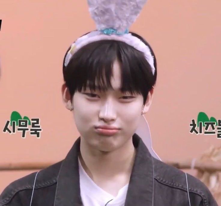 nocontextsunoo's tweet image. ૮ ◞ ﻌ ◟ ა ૮ ⸝⸝o̴̶̷᷄ ·̭ o̴̶̷̥᷅⸝⸝  ྀིა (˚ ˃̣̣̥⌓˂̣̣̥) (◞‸◟；)