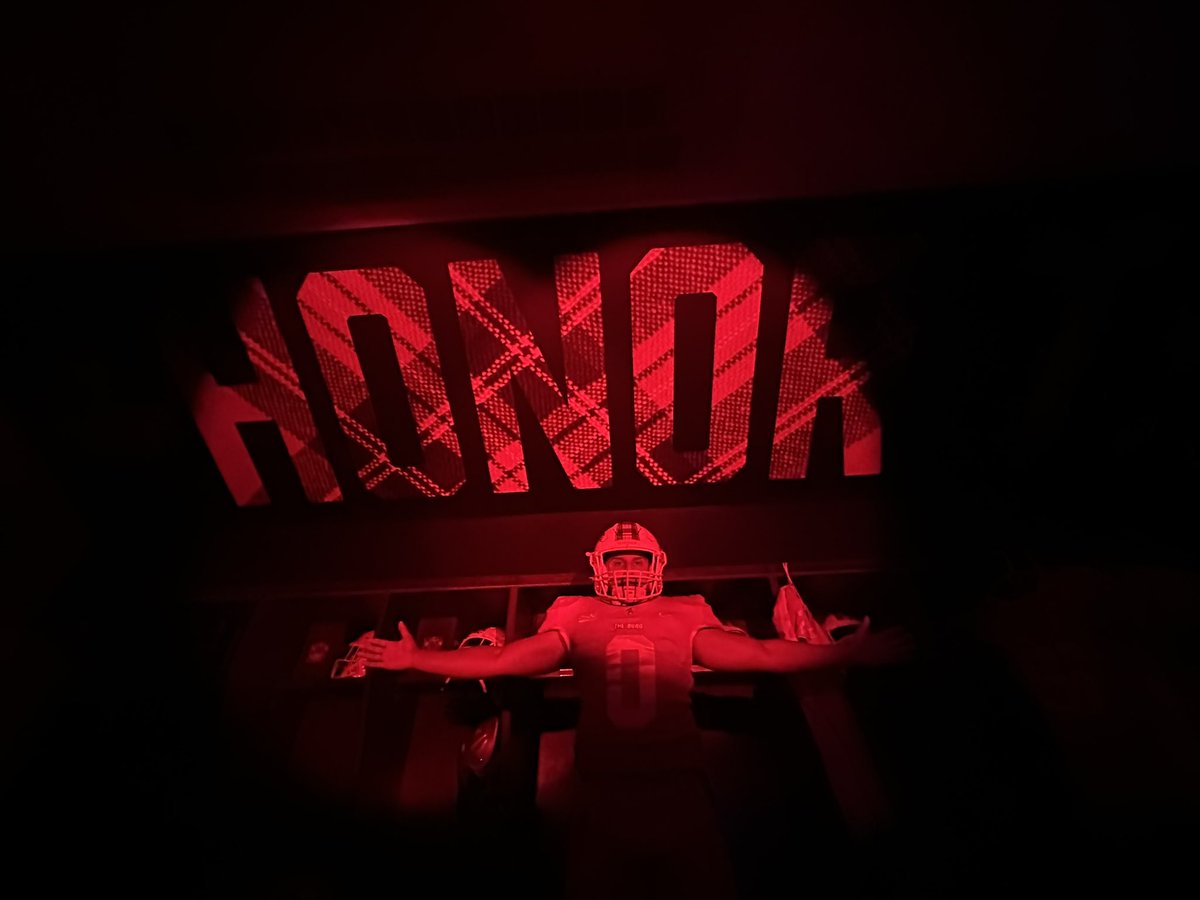 carlos40219122's tweet photo. Enjoyed a great official visit this weekend at the University of Edinboro and was extremely blessed to receive an offer!! https://t.co/QSh6ccS2xS
