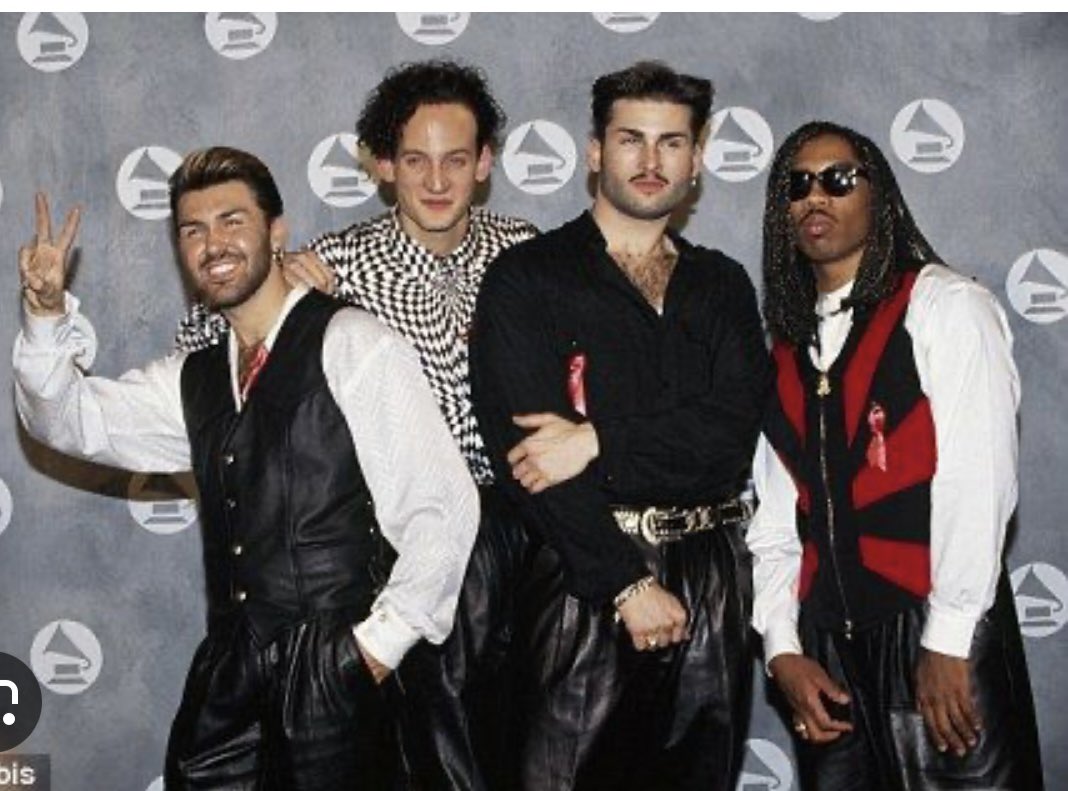 livelifenow0603's tweet image. In honor of the @RecordingAcad .. styling #colormebadd as well as many other artists! Going to the before and after #grammy parties &amp;amp; of course the fittings in preparation! Stay tuned for never seen before photos in my documentary out this year . #celebrityfashionstylist