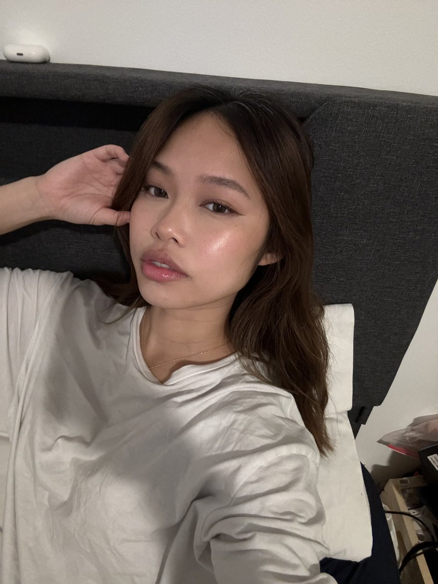 kat tweet media