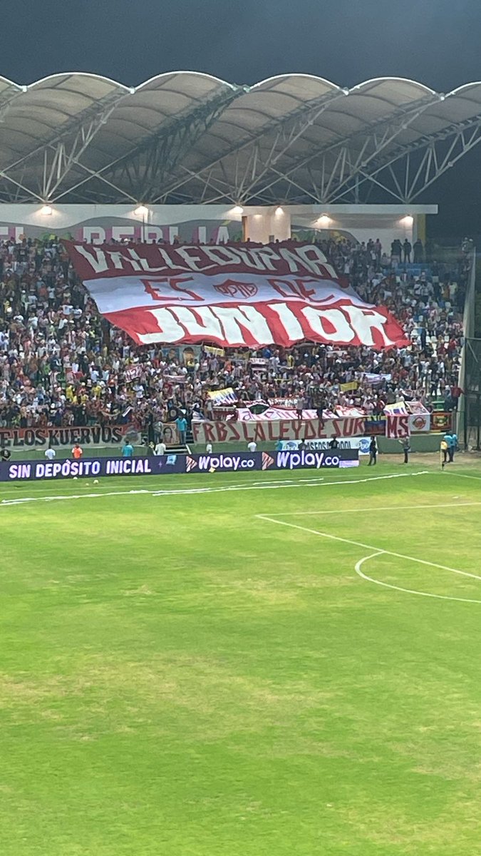 insolado's tweet image. Valledupar es de Junior ❤️🤍

📷 @VioletaOrtizB