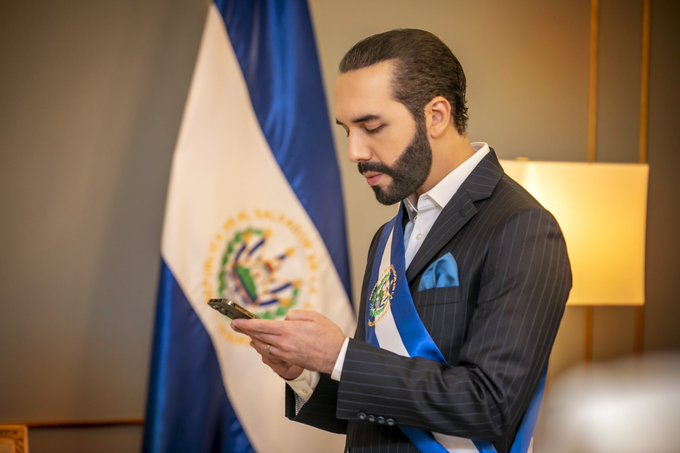 BitcoinCafe2021's tweet photo. 2024 Re elected President of El Salvador 🇸🇻 https://t.co/ane8KVEpUW
