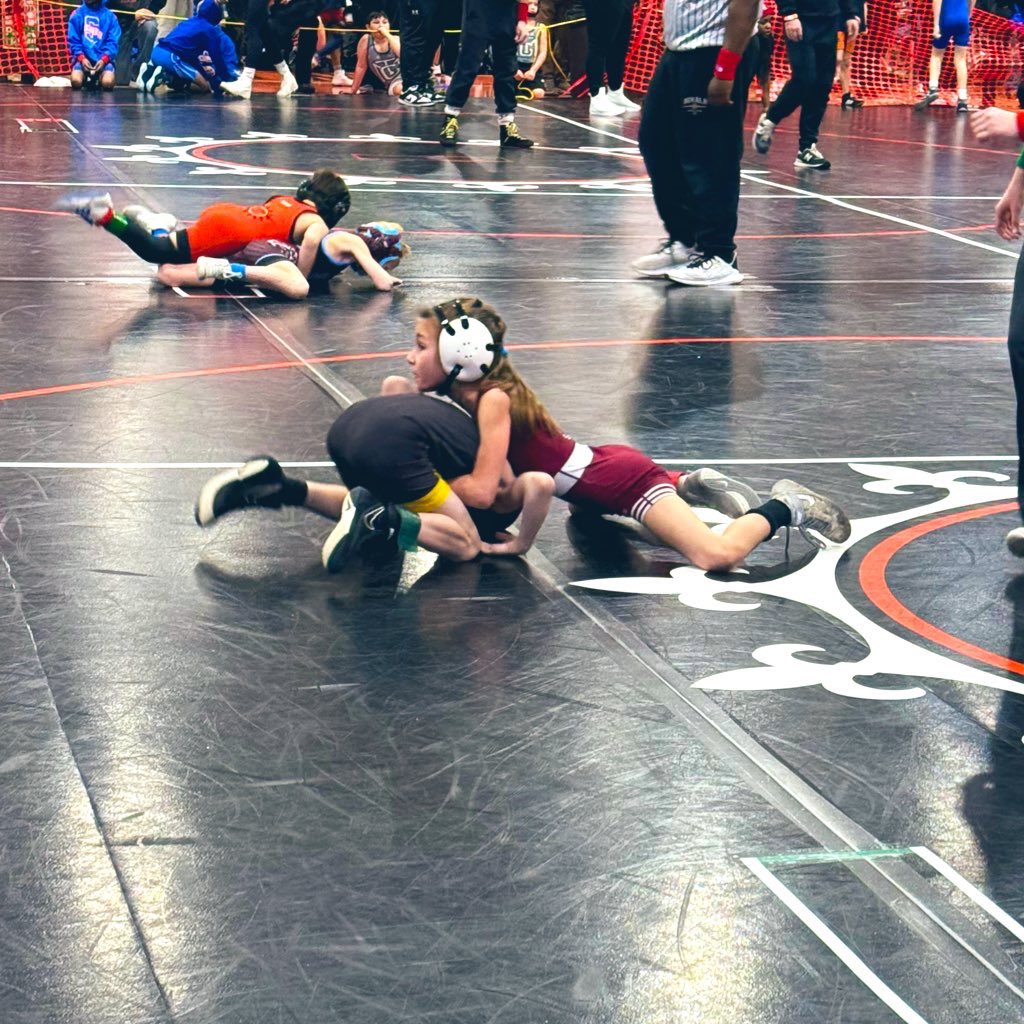 Wolves_WC's tweet image. 🤼‍♂️ Shoutout to our fierce little Wolves unleashing their tenacity during Battle of the Shield in St. Charles!
🌟 Your hard work and grit on the mat are truly inspiring. Keep roaring with determination! 🐺💪 #jrWolves #WrestlingChamps #prairieridge #crystallake