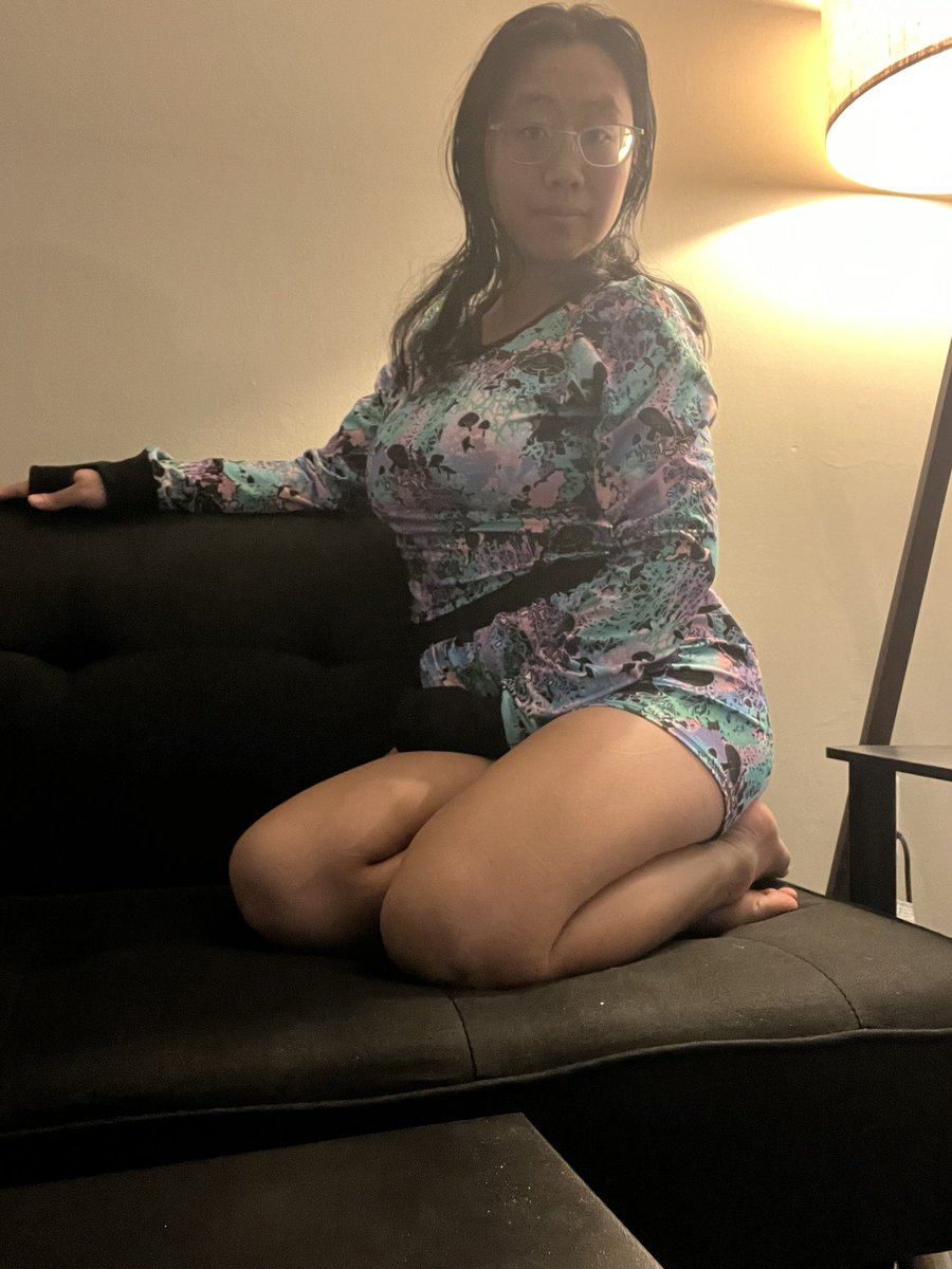Silver_Rose977's tweet photo. Rocking more than just onesies! @thelittleslab has crop tops, boxers, masks, panties, and tutus! Here I’m rocking our spores print in our cropped lounge top and the boxers to match! Use code nerdyrose to save! https://t.co/S3GyjZc66h