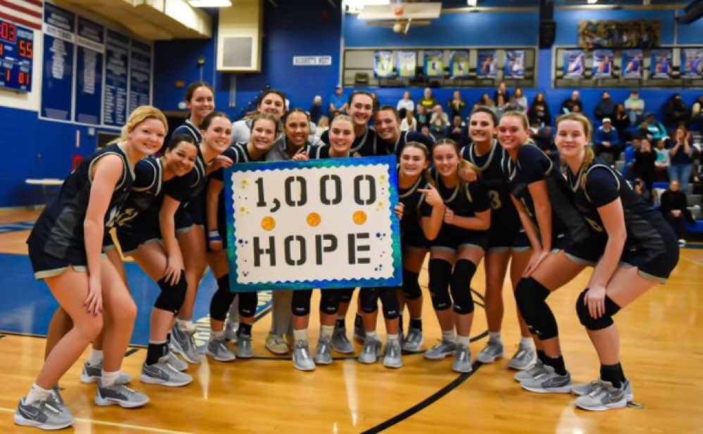 Congrats <a href="/HMasonius/">Hope Masonius</a> 💙🎉💫🏀
Phenomenal player, teammate and person!!! <a href="/EllenMasonius/">Ellen Clark Masonius</a> <a href="/CoachAliNap/">Coach Ali Napolitano</a> <a href="/Bucknell_WBB/">Bucknell WBB</a> <a href="/jencatherine114/">Jenny Greene</a> <a href="/NJLadiesHoops/">NJ Ladies Hoops</a> <a href="/EJayArrow/">E J 🏀</a> <a href="/nlowe11/">Nick Lowe</a>