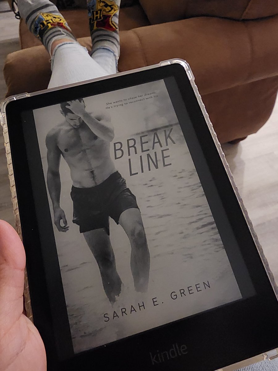 BtwnPages_Pod's tweet photo. Starting the clubs BOTM. Who else is snuggled with a book?
#readingcommunity #BookTwitter #BookClub https://t.co/CPUcmQ0YHp