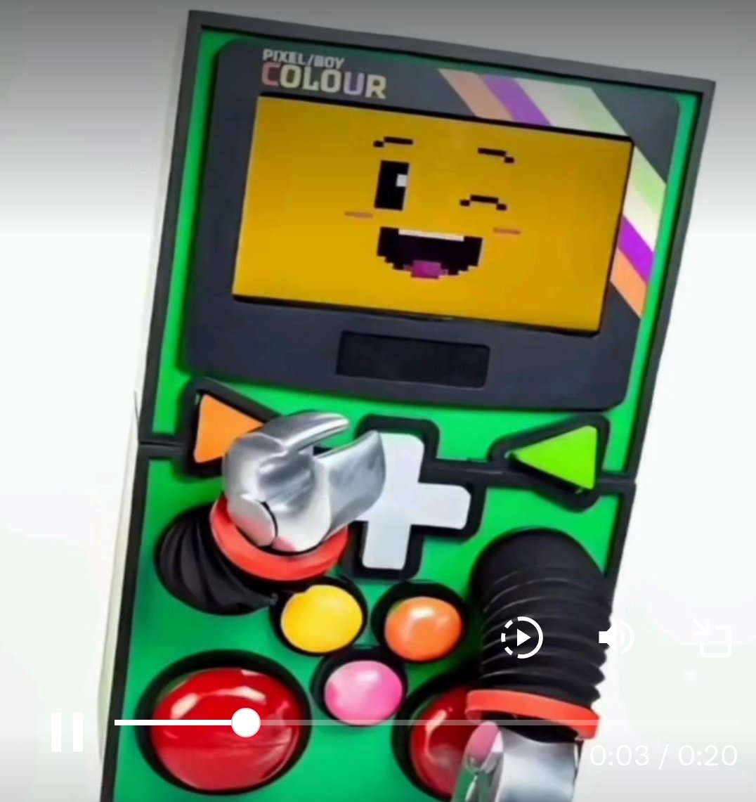 AnaEndBud's tweet photo. @Univision #PixelBoy el mejor de la noche 

#quieneslamascaraUS https://t.co/PSuBPqIXmK