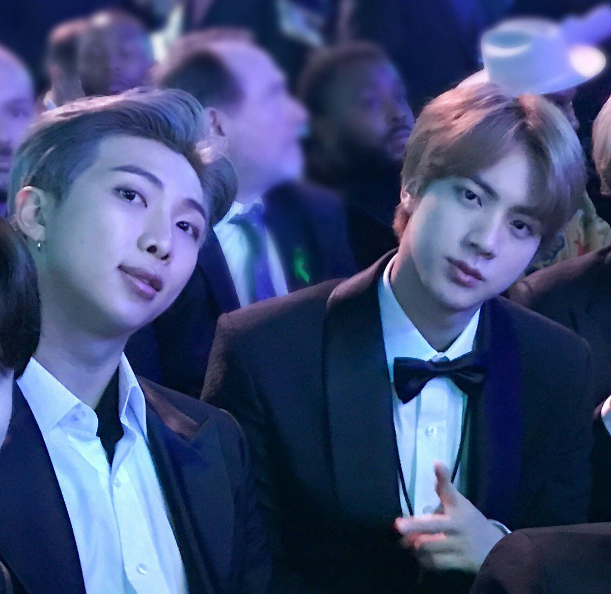 jinjoonierkives's tweet photo. And this namjin wow, its giving 🫶 https://t.co/DB0Q5pWJ5v