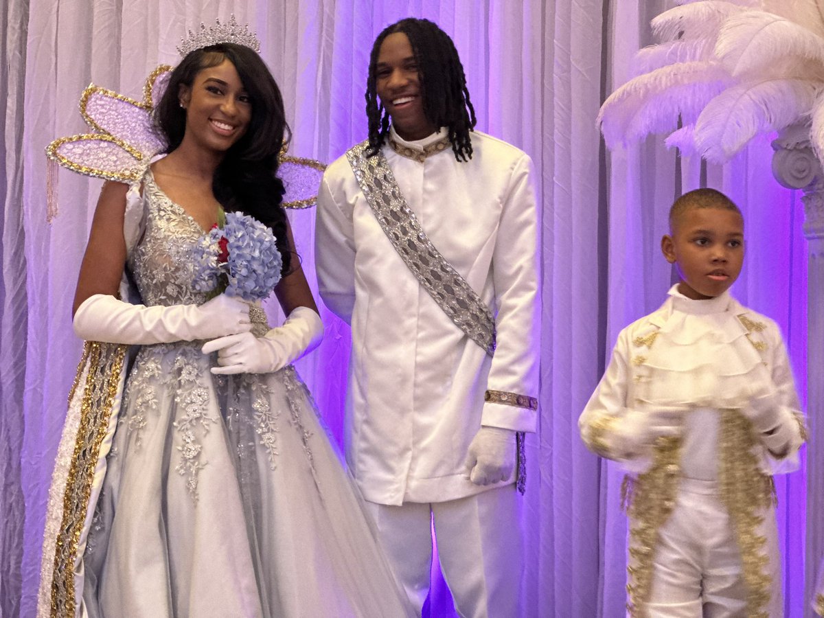 2024Bradleyj's tweet image. 1st knight 
#MardiGras 
#MAMGA