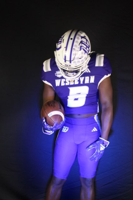 _boogieharris's tweet image. Can't wait to make it official Wednesday Feb. 7th and sign my NLI to @kwc_football at @ghsrockets 9:30 a.m. #DigIn 🟣⚪️
@CoachYoung41 @CoachJMike @CoachEadsGDale @ChadEadsOL @GdaleHSFootball @CoachL__ @UnLockYourGame @HallTechSports1 @DownSouthFb1 @recruitmeu