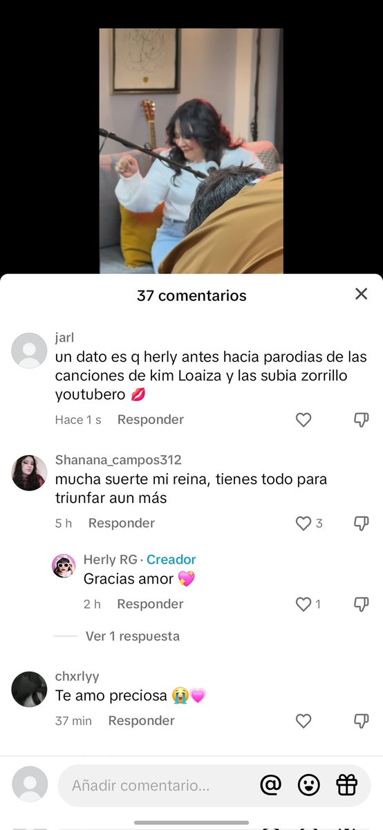 Alex101_0's tweet photo. le comente a herly de cuando hacia las parodias de las canciones de kim Loaiza para que las publicará el zorro, y me borro el comentario 🧐🫢 https://t.co/J5TQYVI4oF