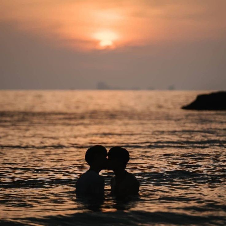 .
.
.
          𝕊𝕖𝕚 𝕢𝕦𝕖 𝕕𝕠𝕞𝕚𝕟𝕘𝕠 𝕖́ 𝕕𝕚𝕒 𝕕𝕖 𝕡𝕦𝕥𝕒𝕣𝕚𝕒, 𝕞𝕒𝕤 𝕙𝕠𝕛𝕖 𝕧𝕠𝕦 𝕤𝕖𝕣 𝕠𝕓𝕣𝕚𝕘𝕒𝕕𝕠 𝕒 𝕡𝕠𝕤𝕥𝕒𝕣 𝕠 𝕞𝕖𝕝𝕙𝕠𝕣 𝕡𝕣𝕖𝕤𝕖𝕟𝕥𝕖 𝕕𝕖 𝕒𝕟𝕚𝕧𝕖𝕣𝕤𝕒́𝕣𝕚𝕠 𝕢𝕦𝕖 𝕘𝕒𝕟𝕙𝕖𝕚.
.
.
.