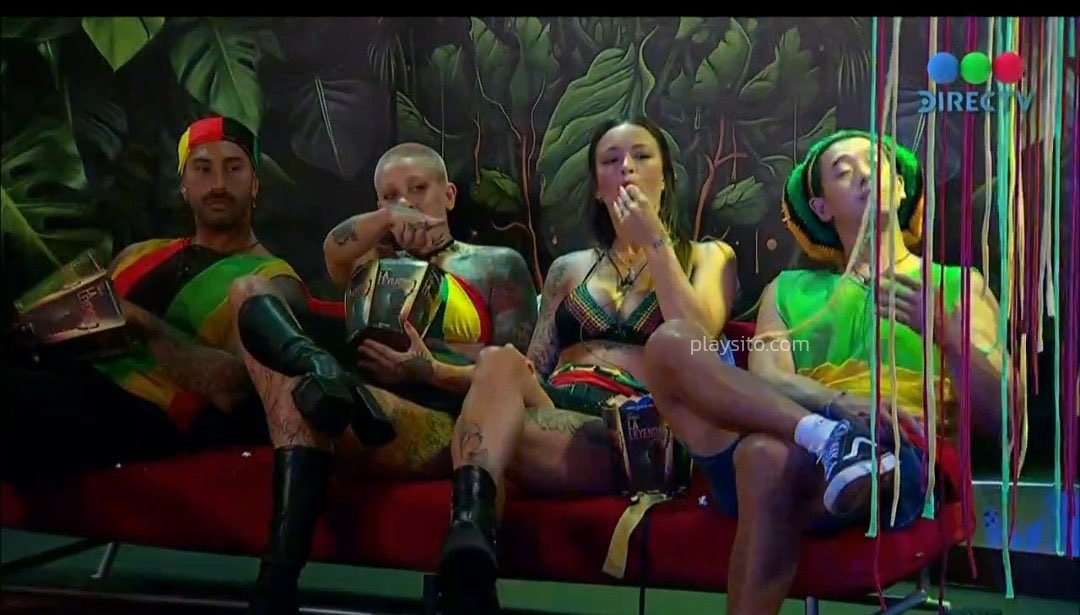 untedementas's tweet photo. jajaajajajajajaj ALTA ZORRA LUCIA POR FAVORRRRR #GranHermano https://t.co/nuC7rjCkr5