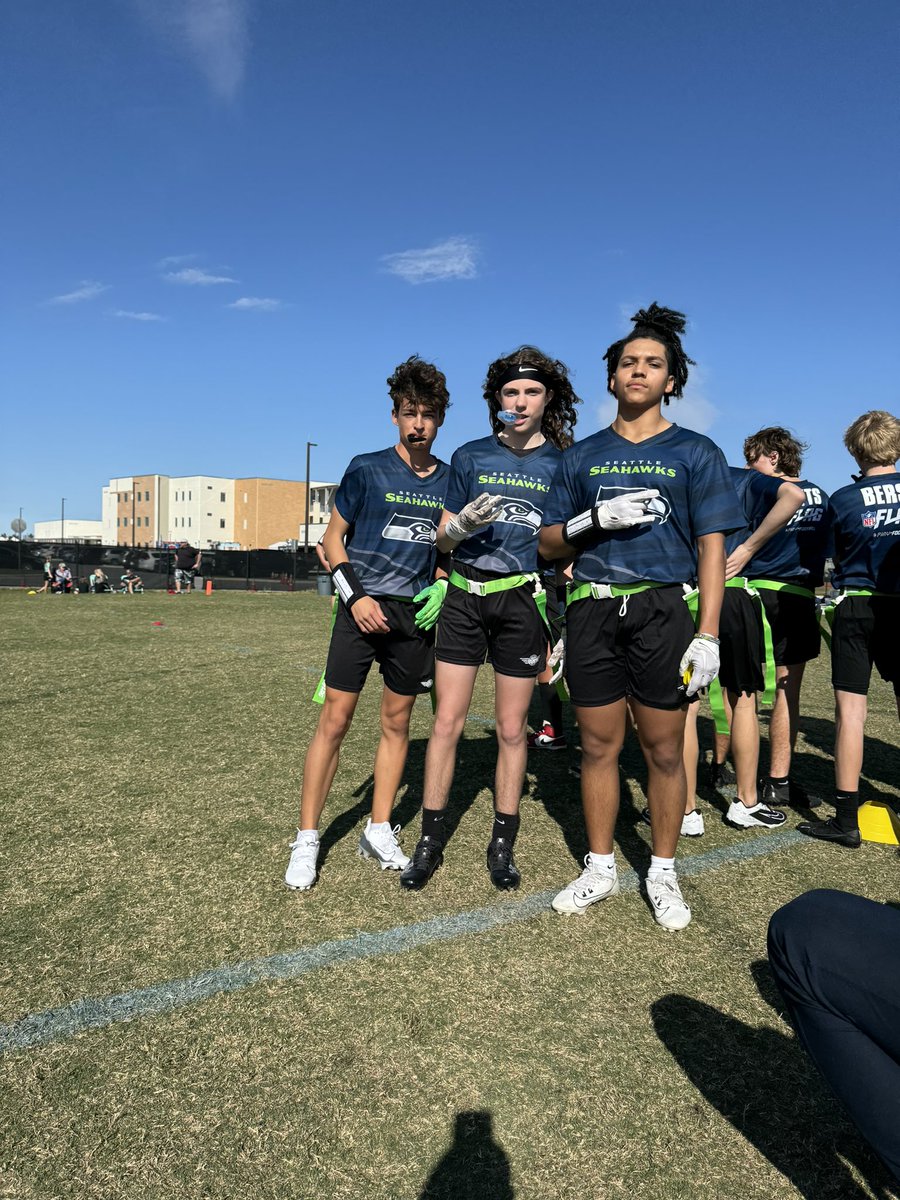sunshinecar16's tweet image. First game 18-13 W
2 interceptions and 1 touchdown reception @CoachShort2