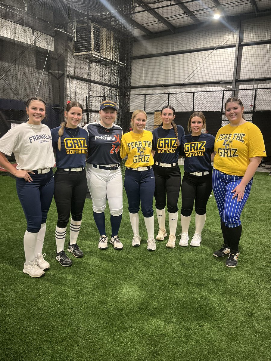 Had a great time at the  <a href="/FCGrizSoftball/">Franklin College Softball</a>  and meeting all of the fellow commits! Absolutely so excited to play for this team! Thank you @CoachAngieBain for hosting an amazing camp, as always!