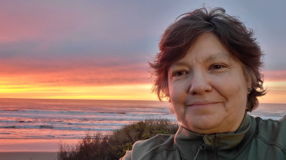 officetutorials's tweet image. The sun going down with the tide coming in at Beverly Beach.  Mother Nature rocks! #OregonCoast #PacificOcean  #MotherNatureRocks #HappyPlace ❤️ @OregonCstEntert @OregonCoastBuzz @STofOregon