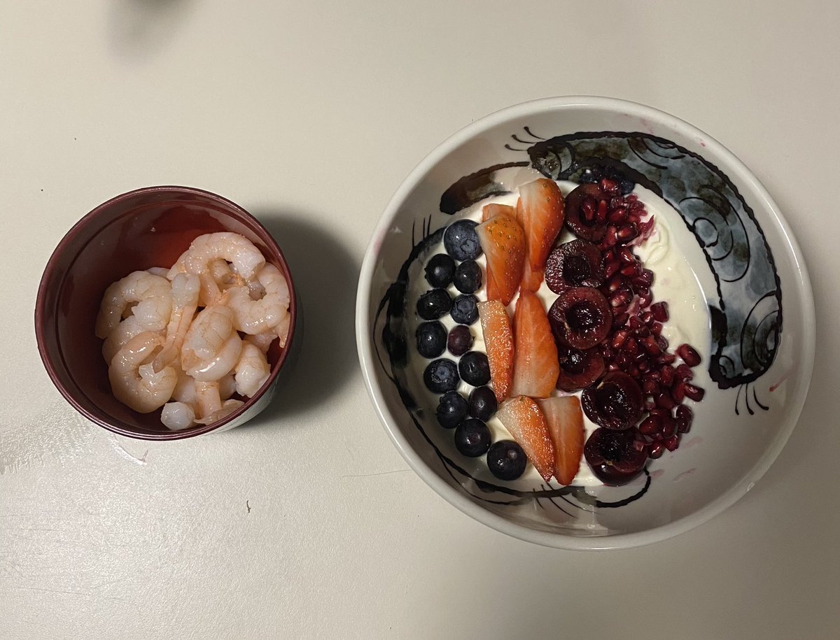 endrcity's tweet photo. Omad!

genuinely don’t know what was going through my head when I decided to have a bowl of prawns with my yogurt bowl https://t.co/SFoPg2Qc9p