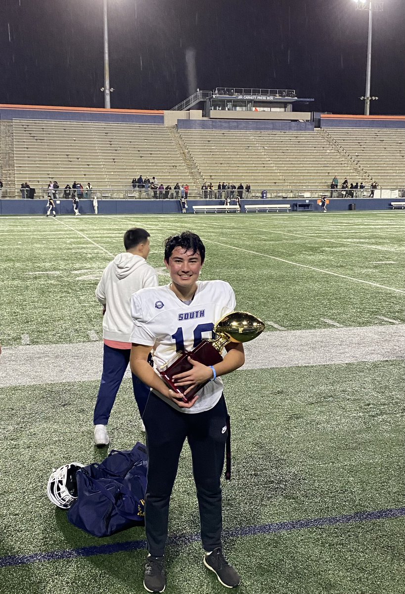 Super thankful for an amazing high school career! I am honored to have represented the south in the north-south OC all star game! Capped it off with a win! On to being a Gopher! @CreanFootball @CoachDanny10 @GopherFootball