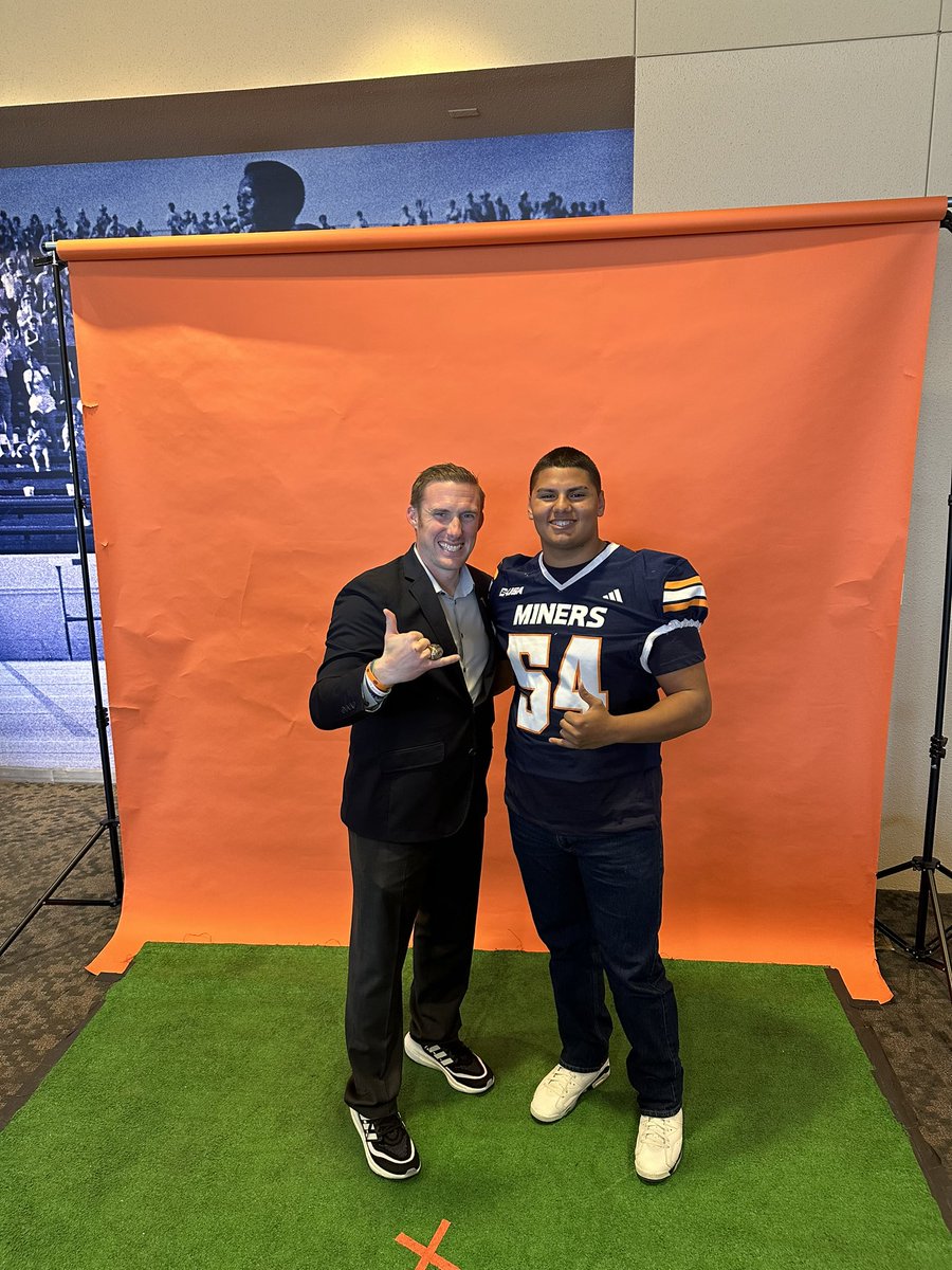 S/O to @UTEPFB for having our dudes on campus today! Can’t wait to see what the future has in store! 🙏🤙 @CoachBrown_UTEP @CoachFoster23 @CoachChadJ @CoachSWUTEP @CoachPappalardo @NateMullen7 @UTEPRecruiting @_youngintrott @A_Flanagan50 @Jacob54Negron