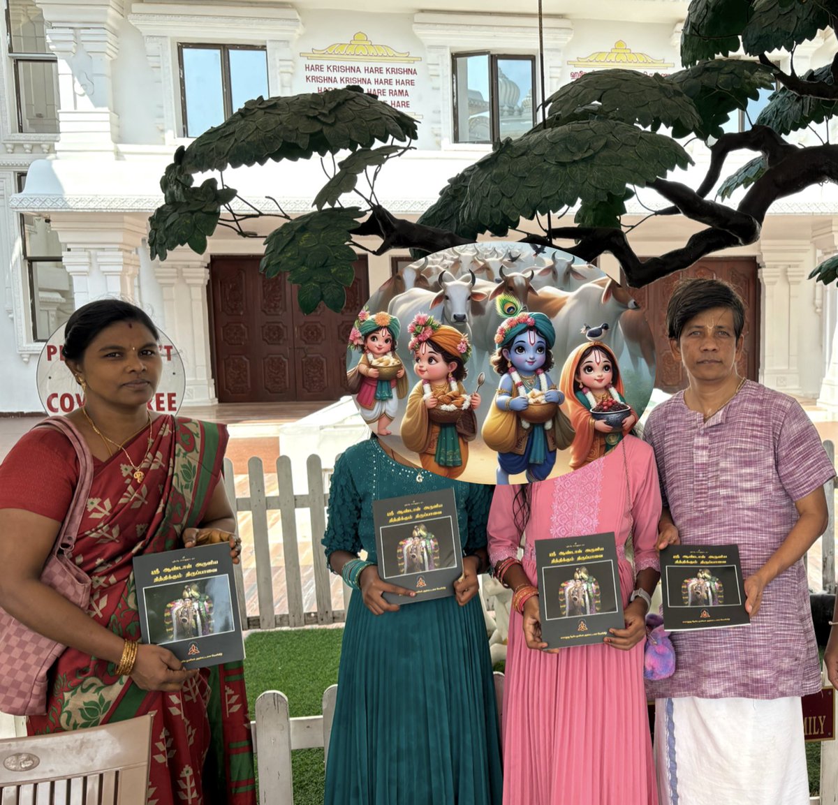 Balaji_srgm's tweet photo. திருப்பாவை முப்பதும் செப்பினாள் வாழியே!

Our pracharam kids did street bhajans &amp; recited Tiruppavai daily this Margazhi

2 kids who came all days &amp; local pracharaks who made it happen 

Gifts: Tiruppavai book @sujathadesikan &amp; Nama sankeerthanam book @pracharam_in https://t.co/3pDS9iglVa