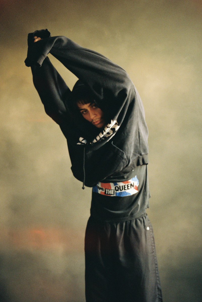 jaredavalosss's tweet image. Photographed for The Juncture

Shot on Cinestill 400D 🎞️