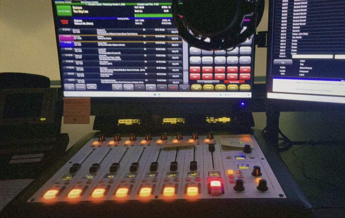 And we’re back! Veteran showrunners and DJ’s of BSR will be airing tomorrow! Make sure to head to blacksquirrelradio.com to listen in and a schedule for the 2024 spring semester will be posted shortly. We put the RAD in Radio!