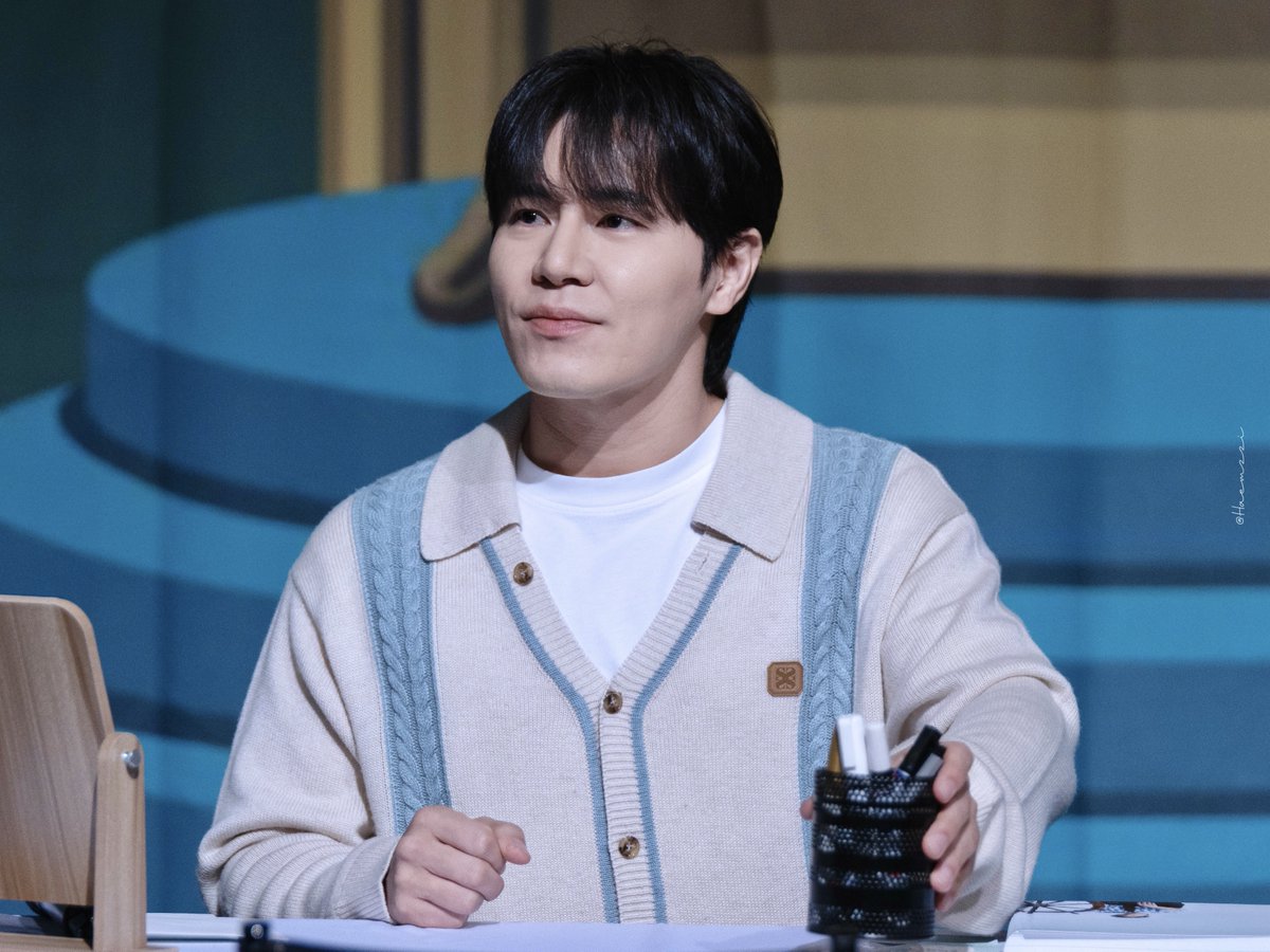 2024.02.04 
𝐋𝐞𝐞 𝐊𝐲𝐨𝐨 𝐇𝐲𝐮𝐧𝐠 1𝐬𝐭 𝐅𝐚𝐧 𝐒𝐢𝐠𝐧𝐢𝐧𝐠 𝐄𝐯𝐞𝐧𝐭

#이규형 배우님

멍뭉미 뿜뿜🐾