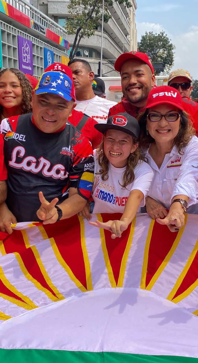 #4Feb Con el poder popular desplegado, movilizado y organizado haremos irreversible la Revolución Bolivariana. <a href="/nicolasmaduro/">Nicolás Maduro</a> <a href="/partidopsuv/">PSUV</a>