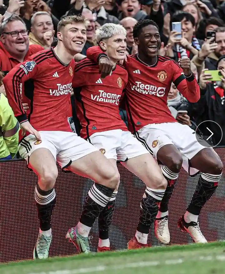 swishz6's tweet photo. iconic
The future is bright 💡
only non Manchester United fans that will pass without liking.
lets give them 1k likes
@ManUtd  fans https://t.co/o5MWndVKjH