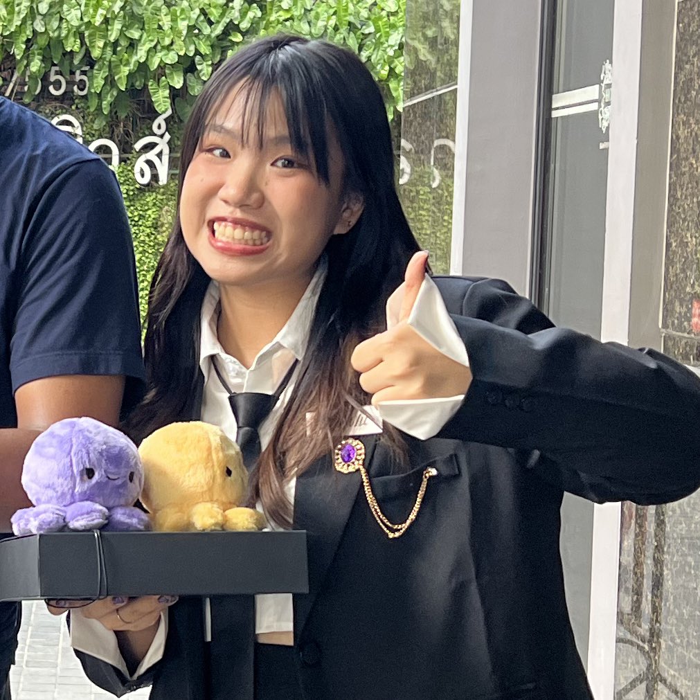 tiipiitii's tweet photo. ขอบคุณมากๆ นะคะ พี่ๆ น้องๆ เพื่อนๆ staff และทุกคนที่มางาน สนุกมากกก แฮปปี้สุด ได้กินของอร่อย ถึงจะชีวิตแลกชีวิตของแทร่ จบแล้วคับการทำงานร่างแทบแตก ประชุมยันเช้า และสุดท้ายพี่ชไนรักพี่นะคับ ถ้าไม่ทีพี่กับหลายๆ คนก็คงไม่มีงานนี้เกิดขึ้น
#FEnchanted
#พ่อหมึกหล่อคนนั้น30ยังแจ๋ว https://t.co/rK2uVeQiLG