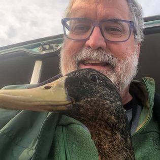 Dave Pauli is our guest speaker at our Hearts Gone WILD night this Friday! 

His stories are WILD and entertaining, and this week will be no exception as he discusses the bizarre "romantic" behaviors of our backyard animals. 

Get your tickets here ->> zurl.co/jPDo