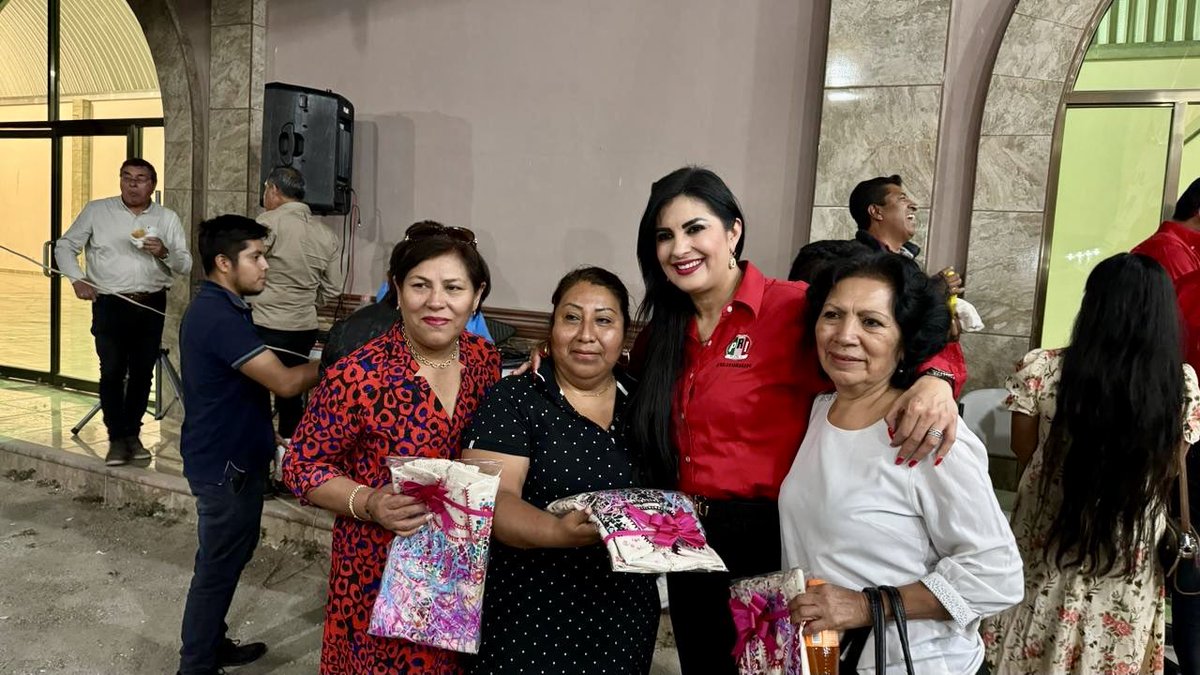 Delfina Pozos tweet media