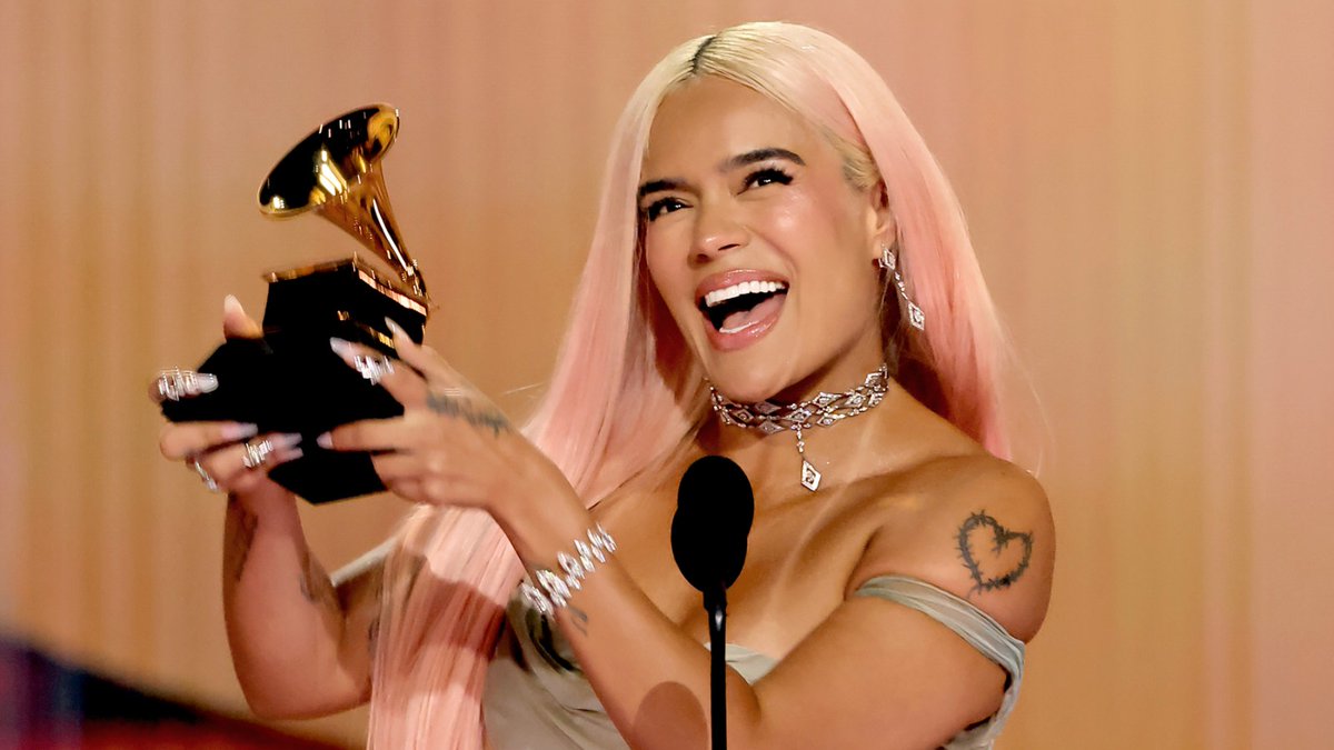 RollingStone's tweet photo. “Hello everybody, my name is Karol G. I am from Medellín, Colombia. This is my first time at the #GRAMMYs, and this is my first time holding my own Grammy.”
Watch @karolg accept her first, historic Grammy win 🏆 https://t.co/TwCYS1vMeD https://t.co/K7nFBCtnMJ