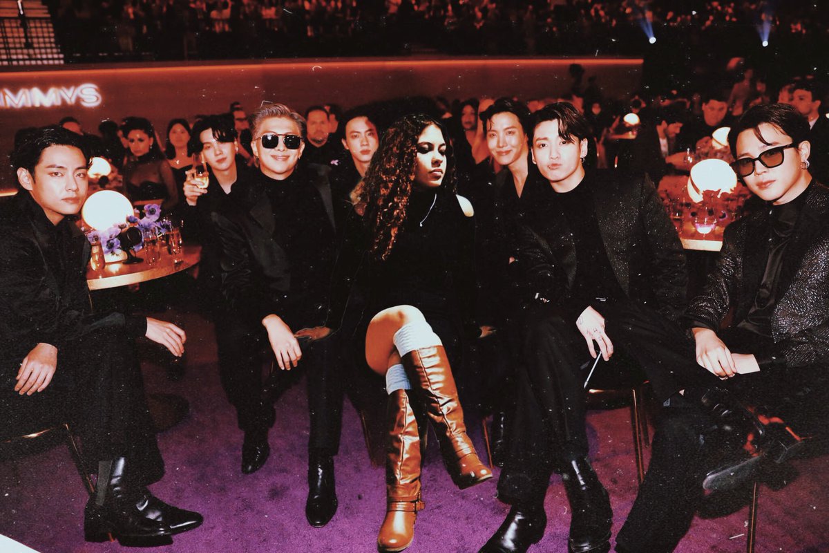 7BTS_2013_'s tweet photo. Had a amazing time tonight at the AMMYs ., got to sit next to my faves ๐๐
Congratulations to all the Winners ๐ Cant wait to see everyone again next year ๐ฅฐ
#TheAMMYs #AMMYWinner https://t.co/zzcwh8WJS8