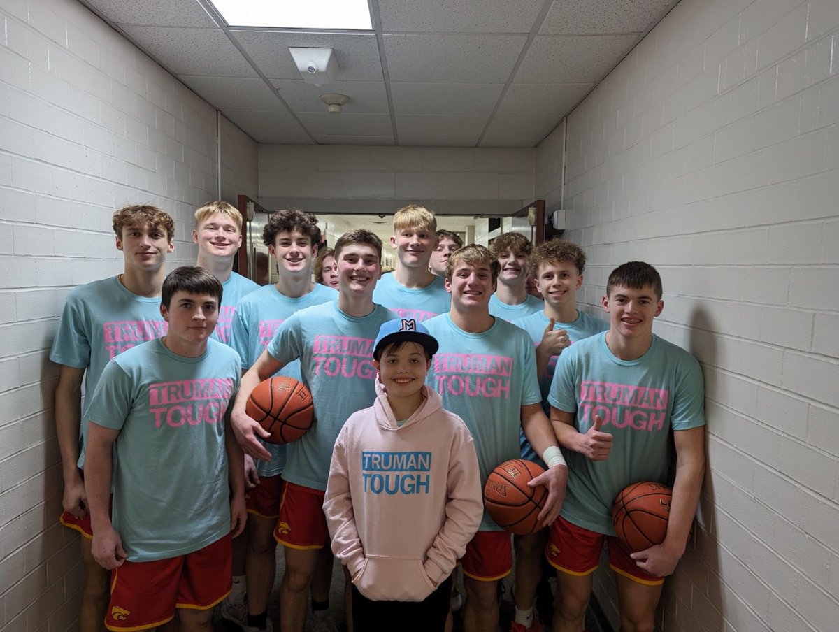 This is what it’s about! Huge shoutout to Coach Alvine and all the players and coaches at <a href="/CarlisleHoops/">Carlisle Boys Basketball 🏀</a> for supporting Truman at our game Friday night! I hope all of you know how much this meant to Truman! #Family