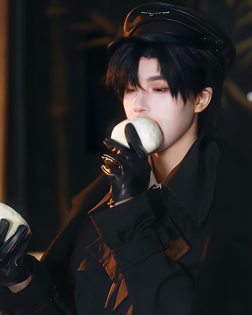 ayiyi0718's tweet photo. My name is…#顾时夜 #cos #cosplay #farbeyondtheworld #gushiye https://t.co/jmgm8kMein