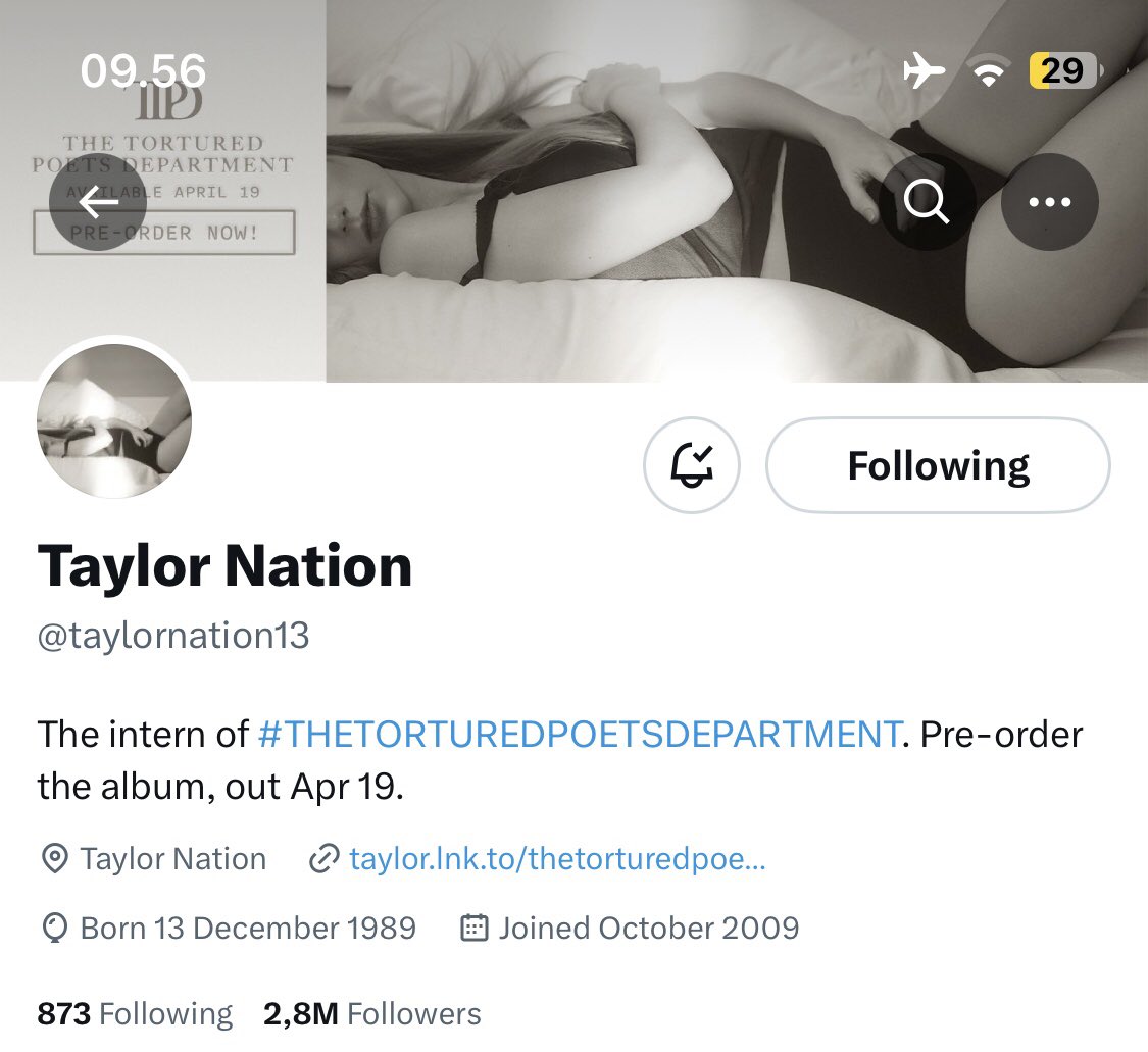 _saayoo's tweet photo. TN’s bio tho 😭. “The intern of THE TORTURED  POETS DEPARTMENT” https://t.co/JFatlwS40n
