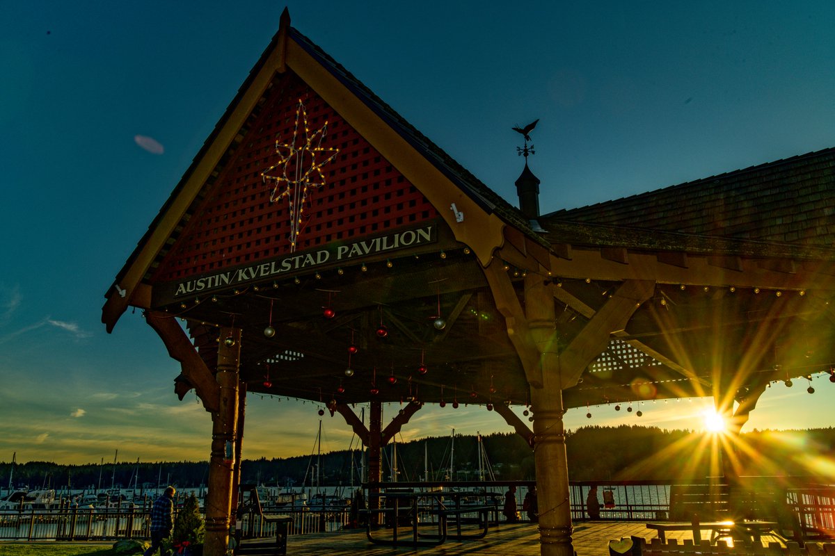 chingsemb's tweet image. Been a while since I posted, Poulsbo Waterfront Sunset tonight