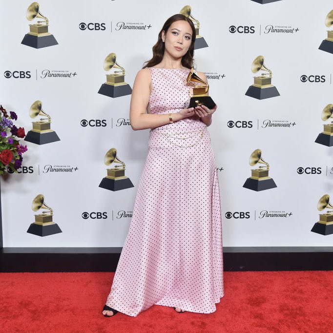 laufey's tweet image. oh my goodness i won a grammy!! 🤍