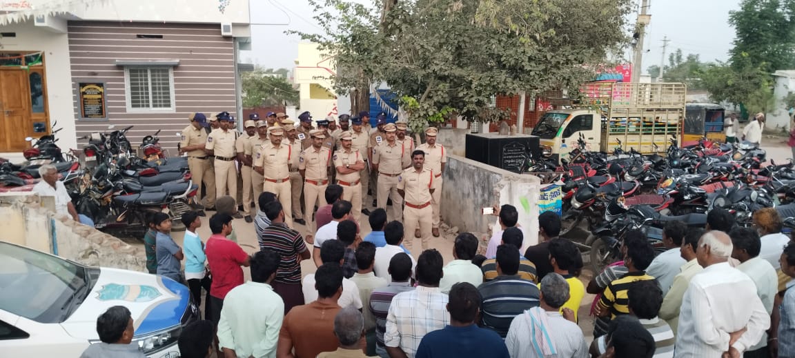 Conducted the Cardon and Search operation at Penchikaldinne village of Neredcherla PS limits and seized the 73 two wheelers and 3  Autos due to non availability of vehicle documents and also conducted the awareness to the public on #RoadSafety and #Cyberfrauds.