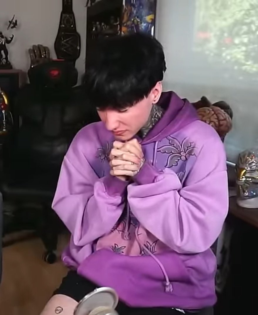 Hyridessa's tweet photo. Será que se viene un crymua el 14 de febrero?🫣Por favor, que sea un si😭🙏 https://t.co/KNbf9CCUTF