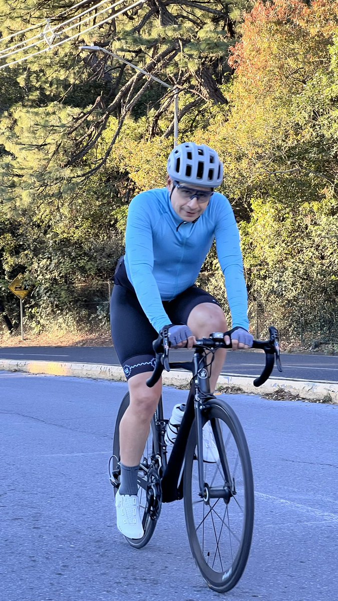 cude's tweet image. ⛰️Climb