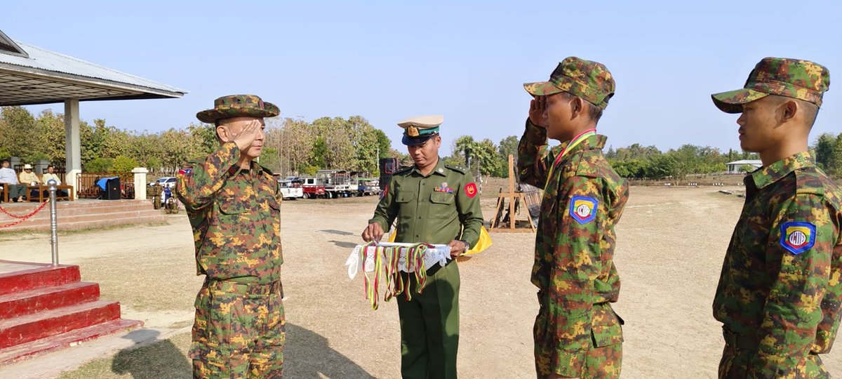 min45036's tweet photo. ๐ฅSpecial Commando Militias are ready๐ฅ
A special commando group organized with volunteers from Kantbalu and Kyunghla townships in Sagaing region is ready to eradicate the KIA and PDF terrorists.
#WhatsHappeningInMyanmar #NEWSHUB #Militia #PDFterrorists https://t.co/LVTQY2rXzK